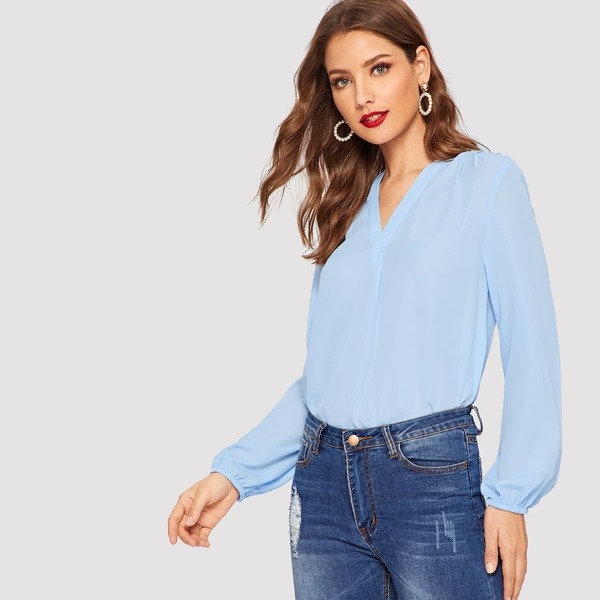 

Elastic Cuff V Neck Solid Top, Baby blue