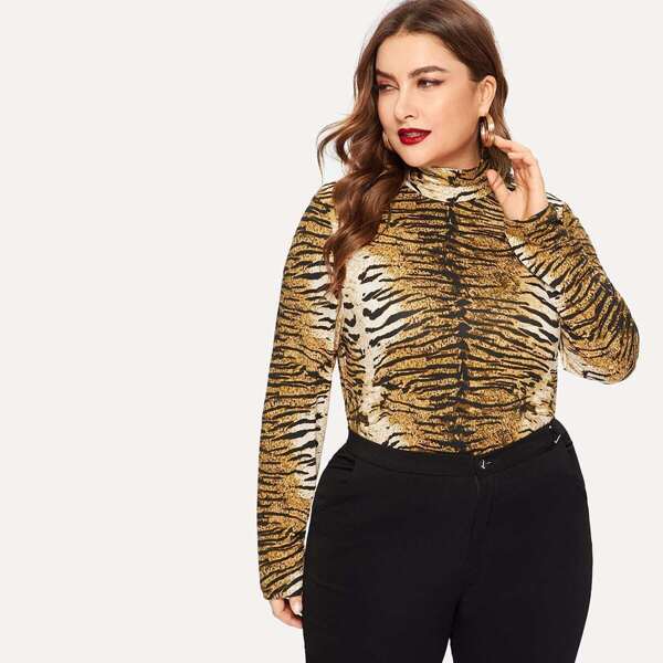

Plus Turtleneck Tiger Print Form Fitted Top