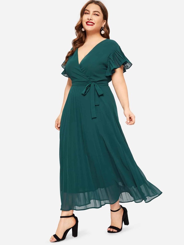 

Plus Pleated V-neck Belted Dress, Green, Franziska