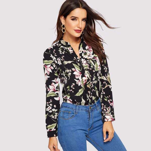 

Floral Print Button Decoration Blouse