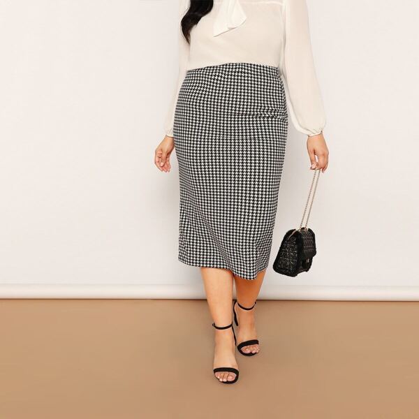 

Plus Houndstooth Print Bodycon Skirt