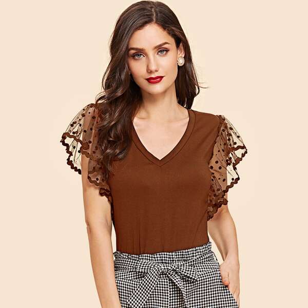 

Dot Mesh Butterfly Sleeve Fitted Top