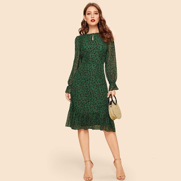 

60s Keyhole Neck Flounce Sleeve Leopard Dress
