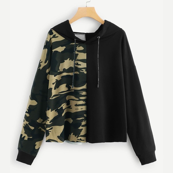 

Plus Camo Print Drawstring Detail Hoodie