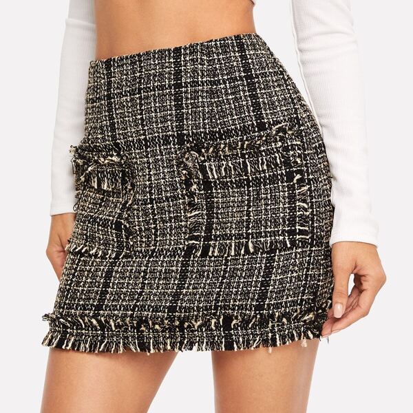 

Pocket Front Plaid Tweed Skirt