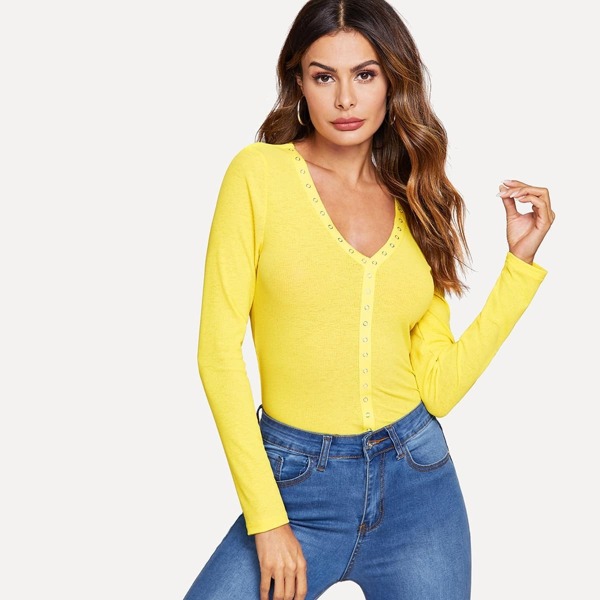 

Solid Grommet Eyelet Detail Fitted Top