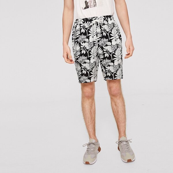 

Men Botanical Print Slant Pocket Drawstring Waist Shorts