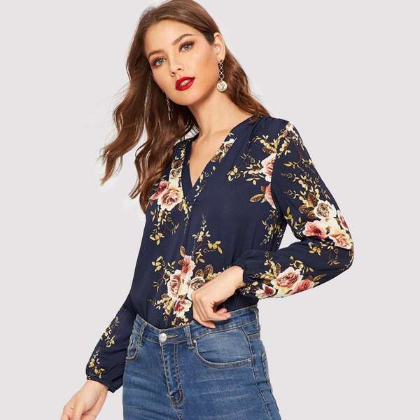 

V-cut Neck Floral Top