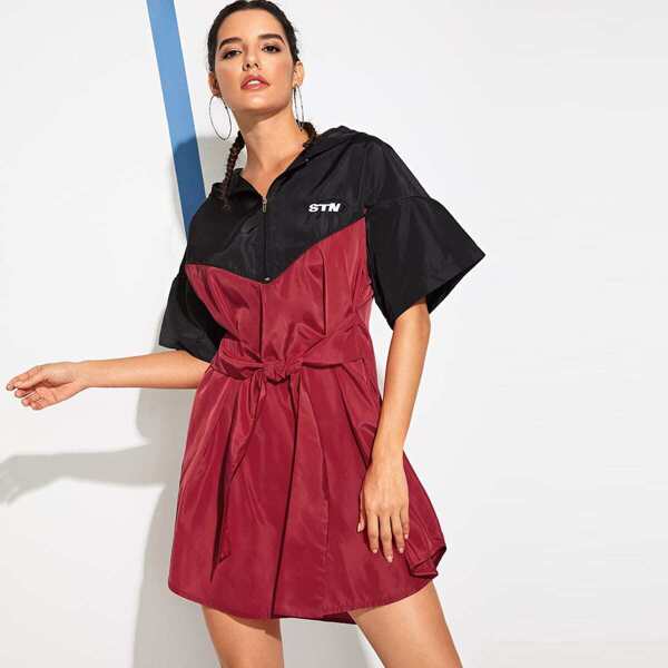 Contrast Panel Quarter Zip Self-tie Dress