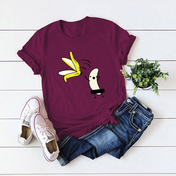 

Plus Cartoon Banana Print Tee, Burgundy
