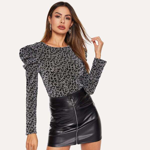 

Keyhole Back Puff Sleeve Leopard Glitter Top