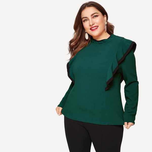 

Plus Contrast Binding Ruffle Trim Top