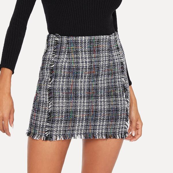 

Frayed Trim Plaid Tweed Skirt