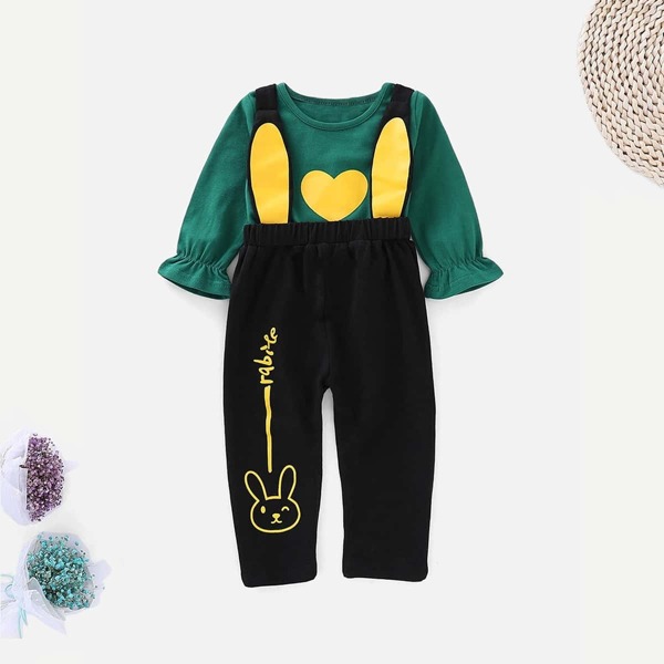 

Toddler Girls Heart Print Tee With Cartoon Print Pants