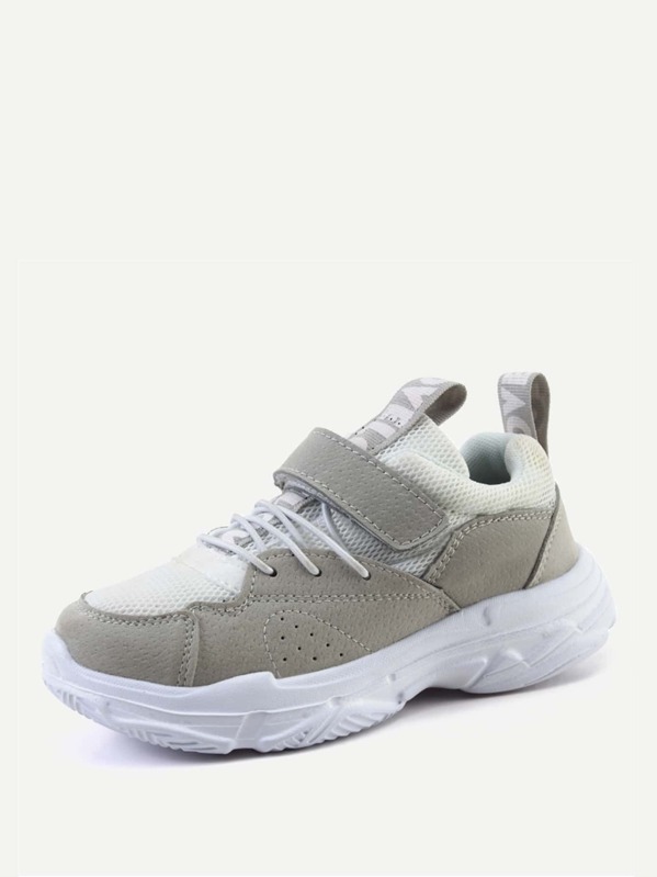 

Детские кроссовки с липучкой, null