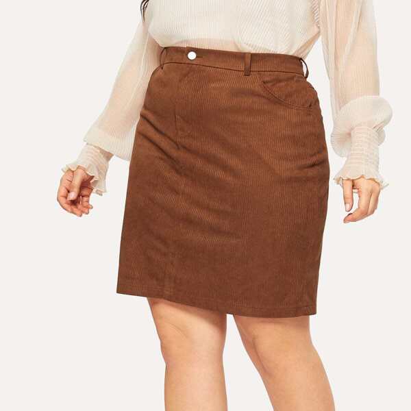 

Plus Slant Pocket Velvet Skirt