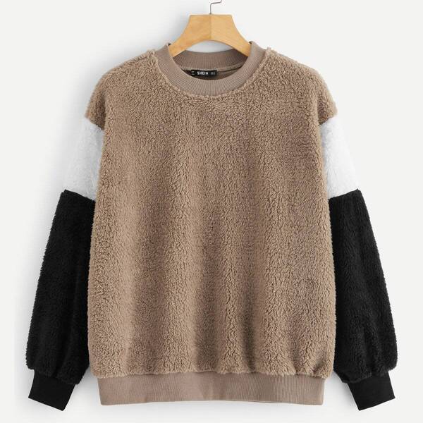 

Cut-and-sew Teddy Sweatshirt