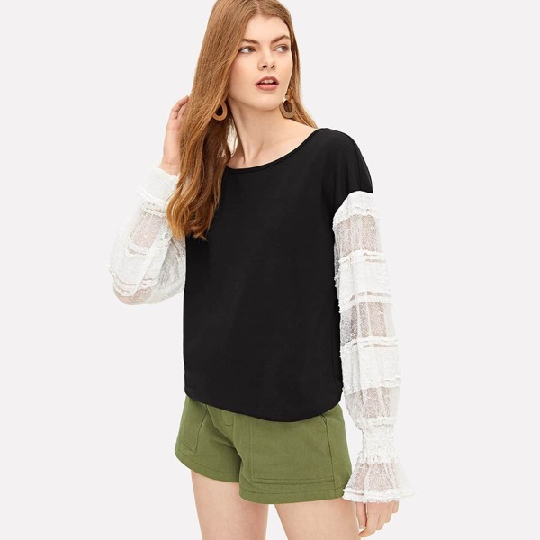 

Contrast Lace Sleeve Two-tone Sweatshirt, Black and white