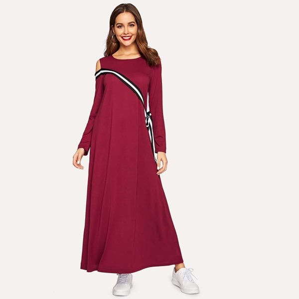 

Cold Shoulder Contrast Striped Ribbon Knot-side Dress