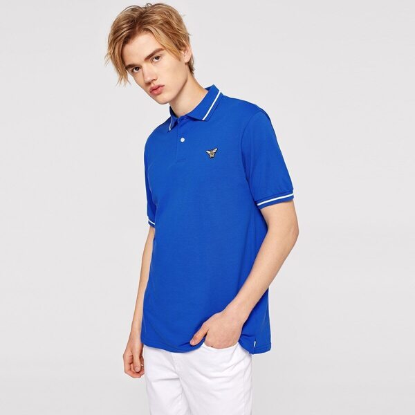 

Men Contrast Tipping Embroidered Bee Patched Polo Shirt