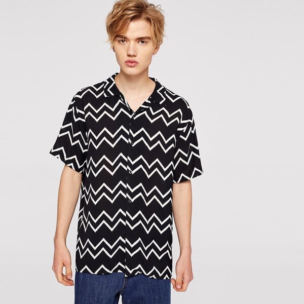 

Men Chevron Stripe Print Shirt, Black and white