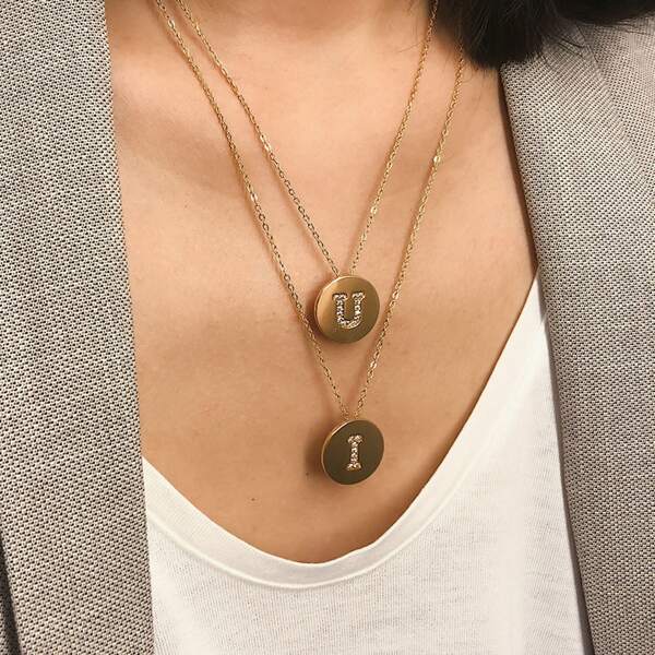 

Letter Engraved Disc Pendant Necklace 2pcs