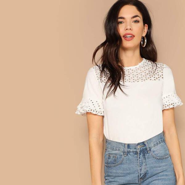 

Schiffy Eyelet Ruffle Sleeve Top