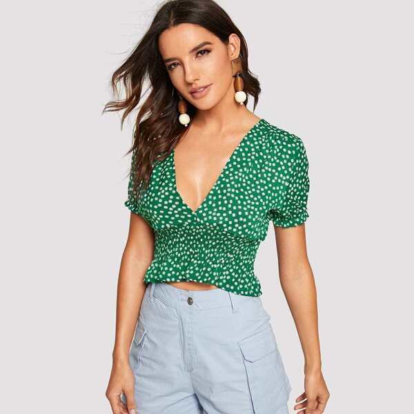 

Plunging Neck Shirred Floral Crop Top