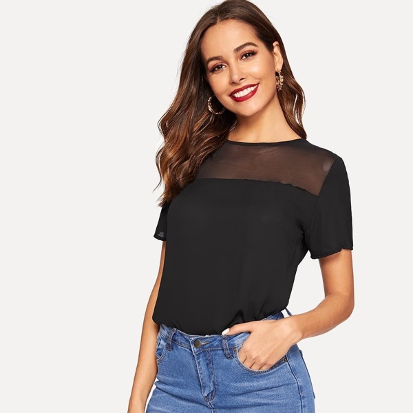 

Mesh Yoke Curved Hem T-shirt