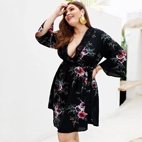 

Plus Floral Print Surplice Front Dress, Black