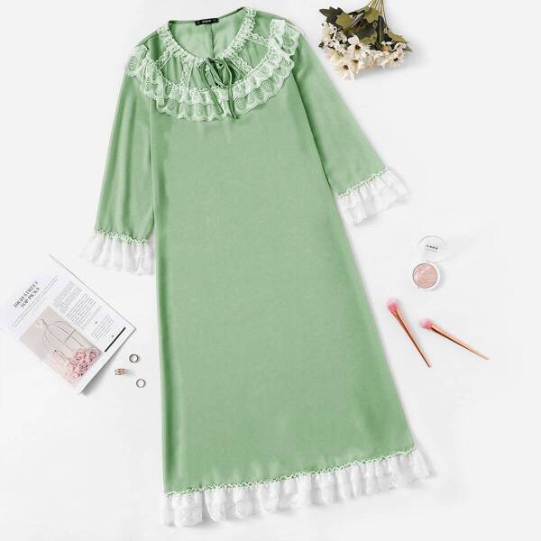 

Tie Neck Eyelash Lace Trim Night Dress