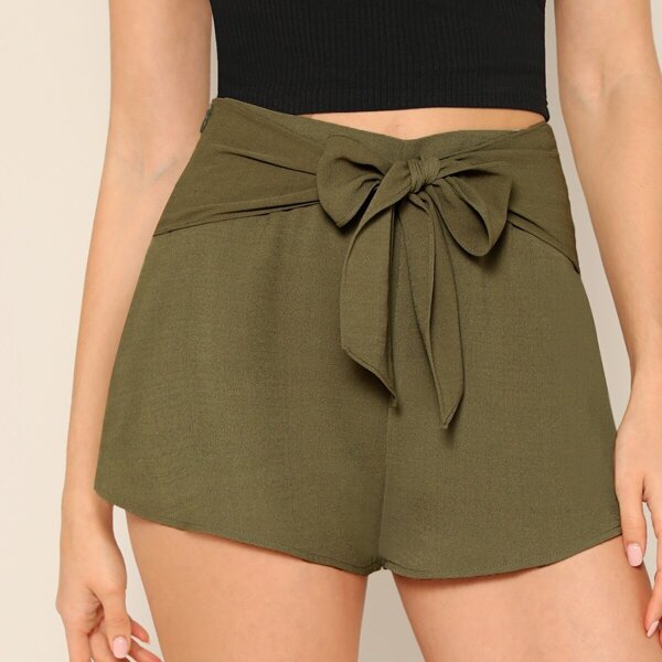 

Bow Tie Waist Solid Shorts, Army green