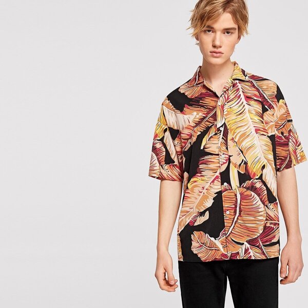 

Men Palm Leaf Print Buttoned Shirt