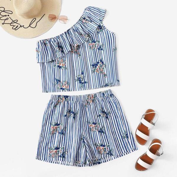 

Plus Striped Oblique Shoulder Top With Shorts