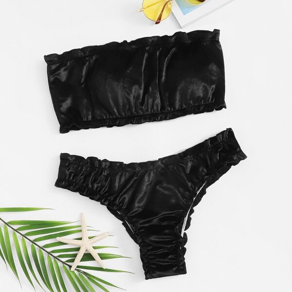 

Lettuce Trim Velvet Bandeau With Cheeky Bikini Set