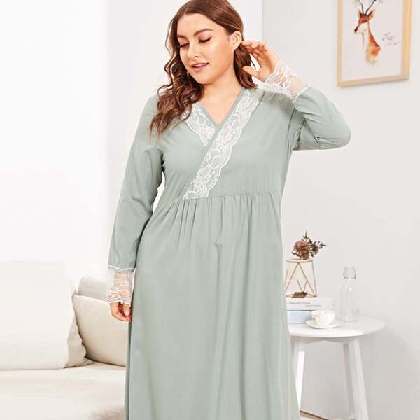 

Plus Surplice Front Contrast Lace Night Dress, Green