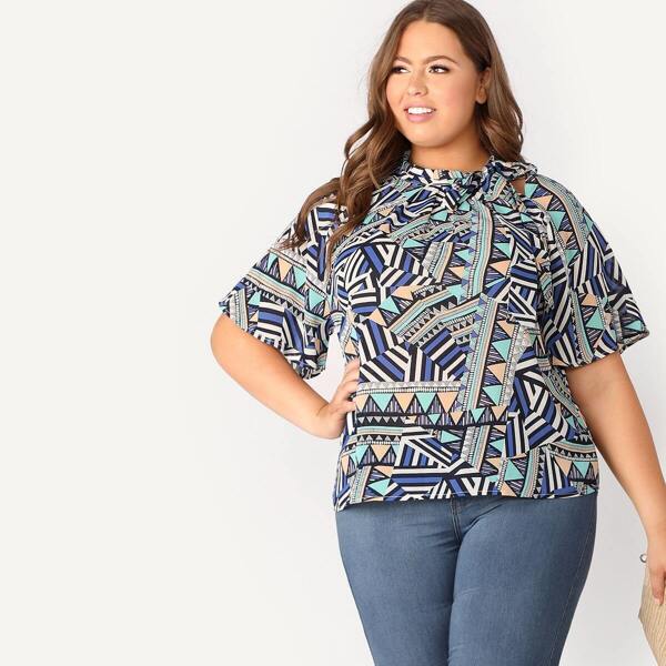 

Plus Tie Neck Flutter Sleeve Geo Top, Multicolor