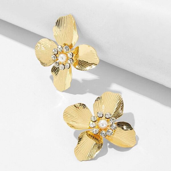 

Metal Flower Shaped Stud Earrings 1pair, Gold