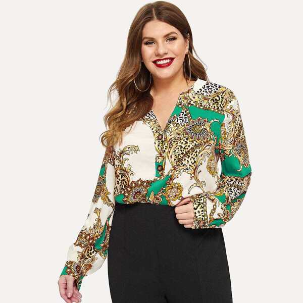 

Plus Scarf Print Curved Hem Blouse