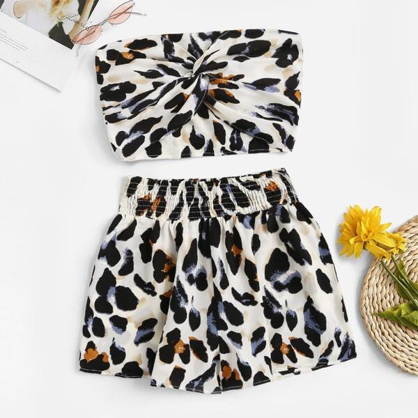 

Leopard Print Twist Front Crop Bandeau With Shorts, Multicolor