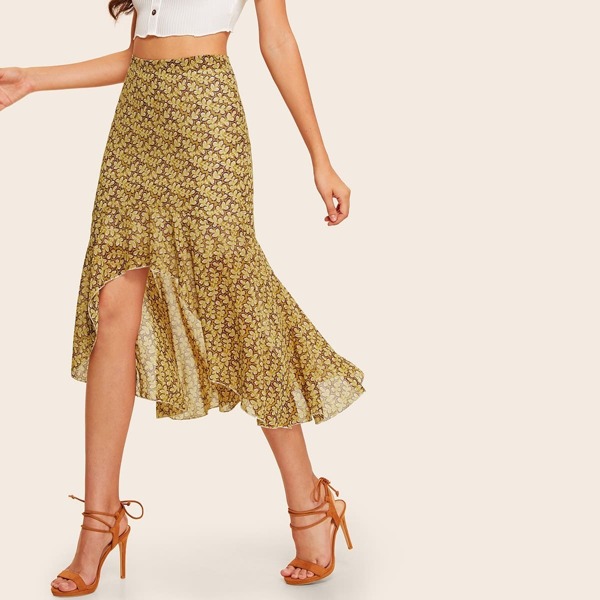 

Ditsy Floral Dip Hem Skirt
