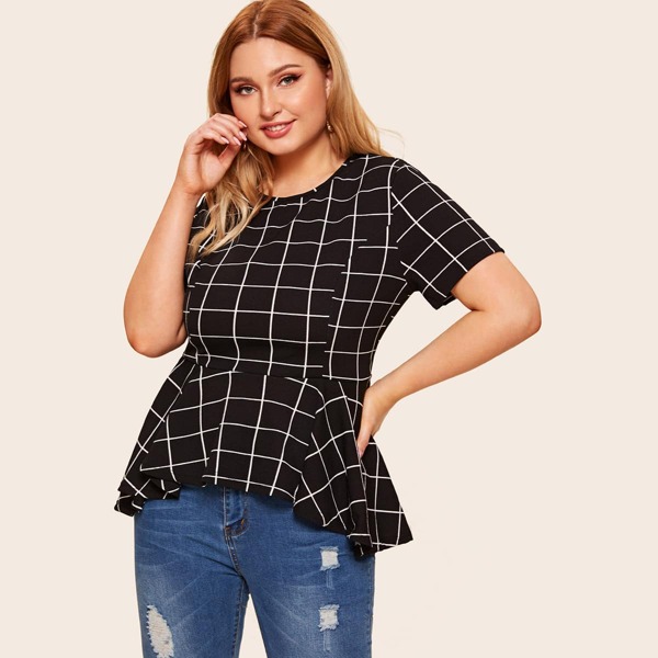 

Plus Ruffle Hem Grid Print Top
