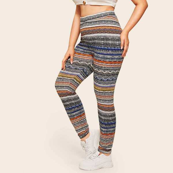 

Plus High Waist Aztec Print Leggings