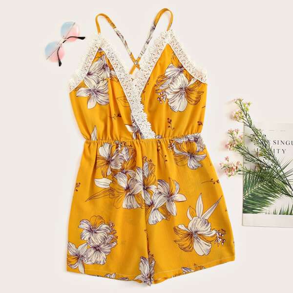 

Plus Contrast Lace Floral Print Romper, Yellow