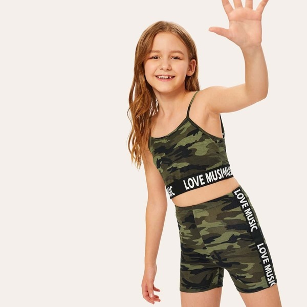 

Girls Letter Hem Camo Print Cami Top & Shorts Set
