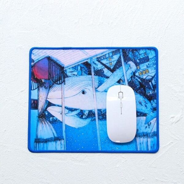 

Whale Print Mouse Pad