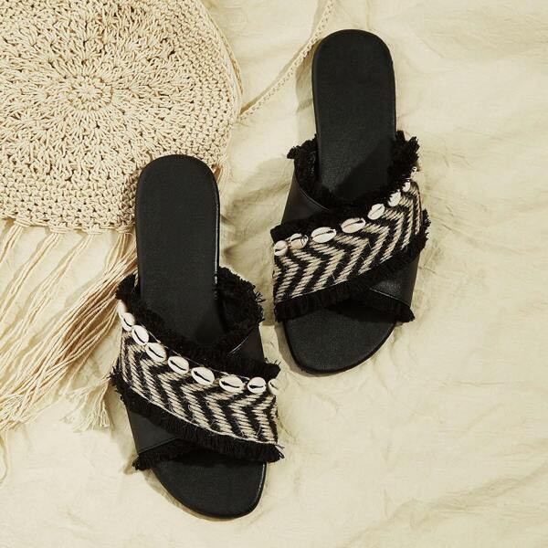 

Chevron Pattern Criss Cross Slippers, Black
