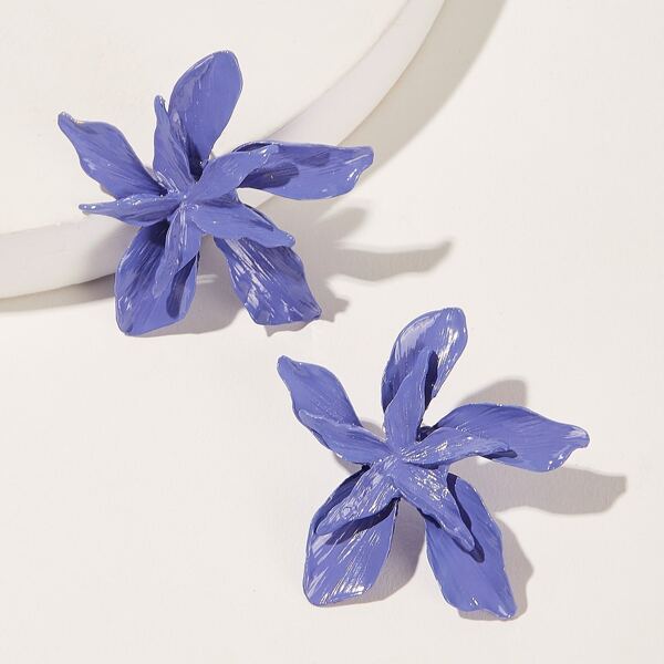 

Flower Shaped Stud Earrings 1pair