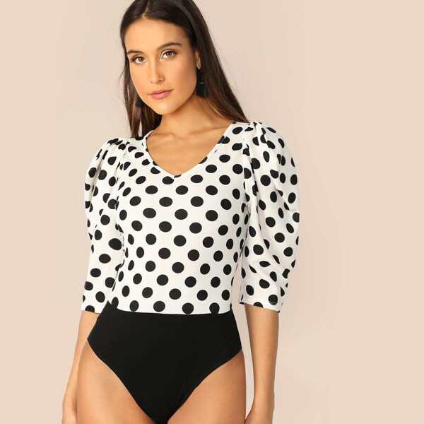 

Polka Dot Puff Sleeve V-neck Top