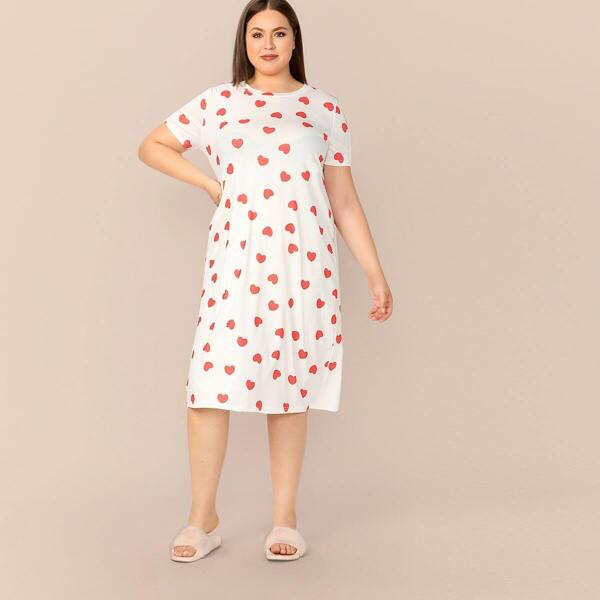 

Plus Allover Heart Print Night Dress